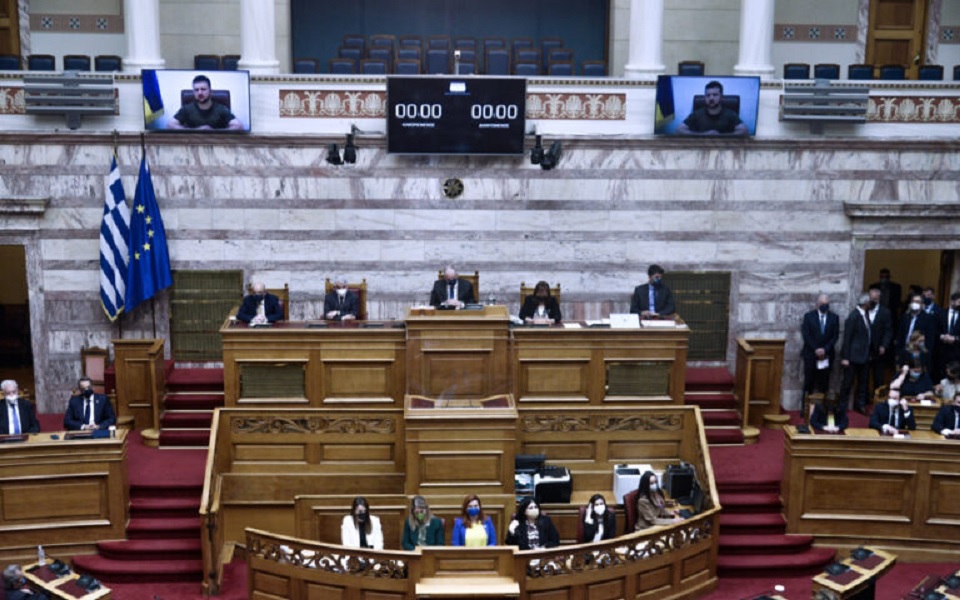 220407132029_zelenski_bouli_kommata