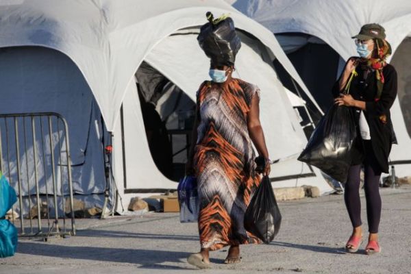 περασμένη Παρασκευή 8 Απριλίου στον καταυλισμό Καρά Τεπέ διέμεναν 1.480 άτομα.