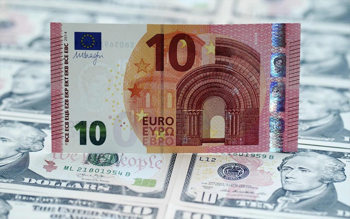 Το ευρώ ενισχύεται 0,24%, στα 1,0902 δολάρια