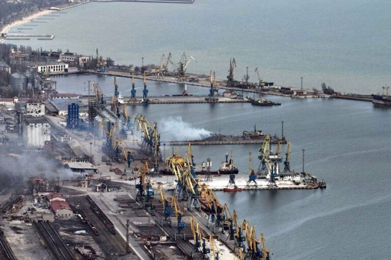 Στα χέρια των Ρώσων το λιμάνι της Μαριούπολης