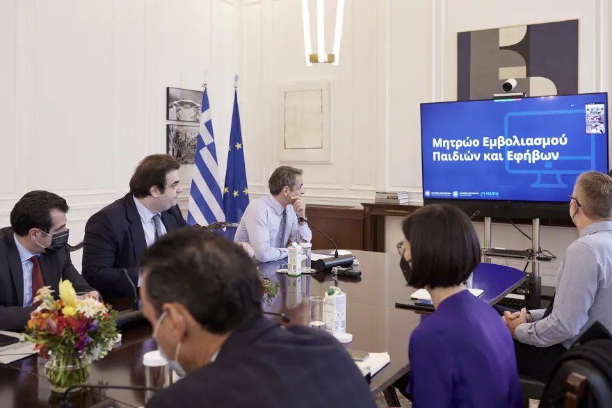 Μητσοτάκης: Ψηφιακά το Βιβλιάριο Υγείας των παιδιών