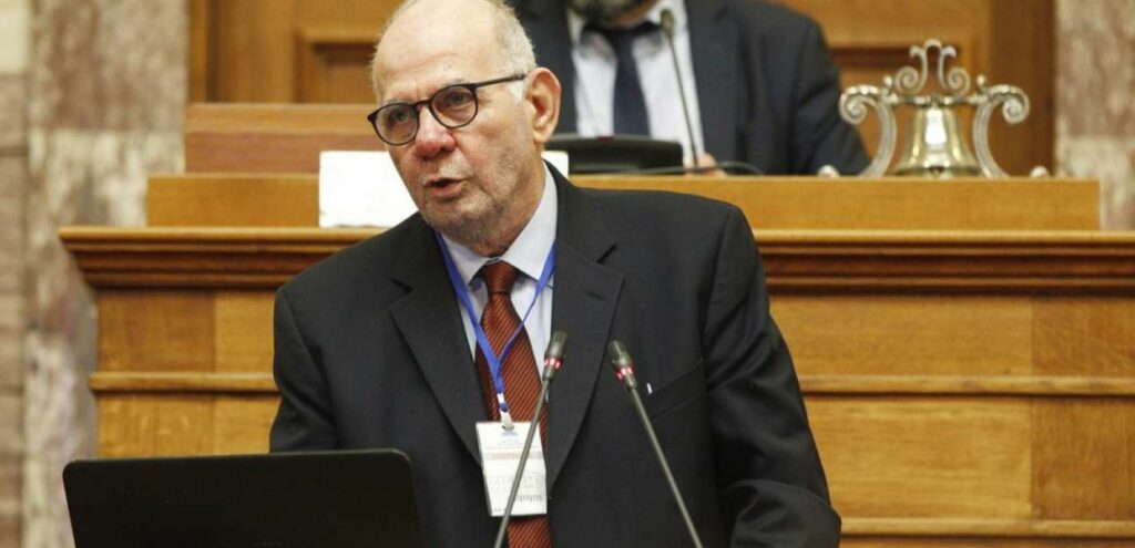 Γιάννης Κυριόπουλος: Κατέληξε στη ΜΕΘ ο ομότιμος καθηγητής.