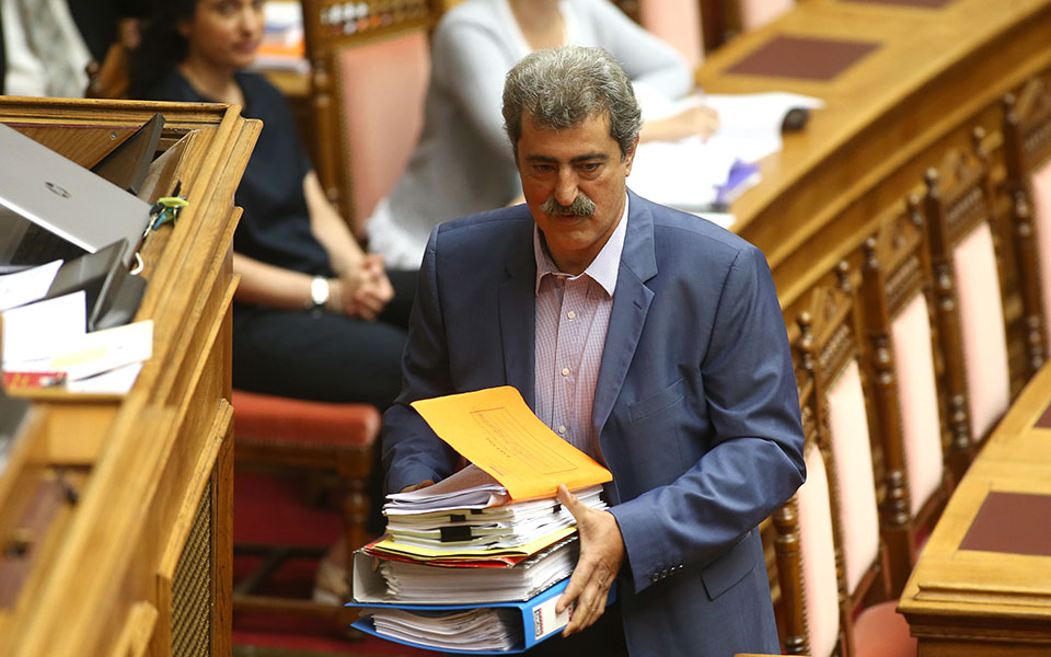Παύλος Πολάκης: Άρση ασυλίας -καυγάς στη βουλή