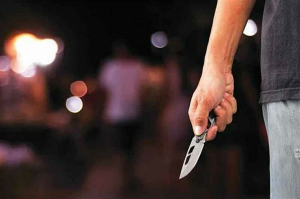 Θεσσαλονίκη: Μαχαίρωσε 10 φορές τον πατριό του επειδή κακοποιούσε τη μητέρα του