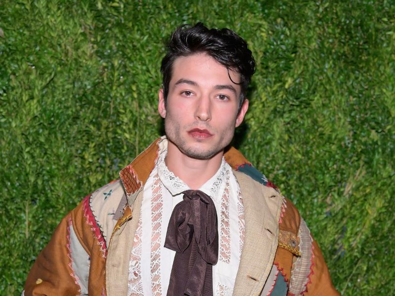 Ezra Miller: Συνελήφθη για 2η φορά ο ηθοποιός των Fantastic Beasts