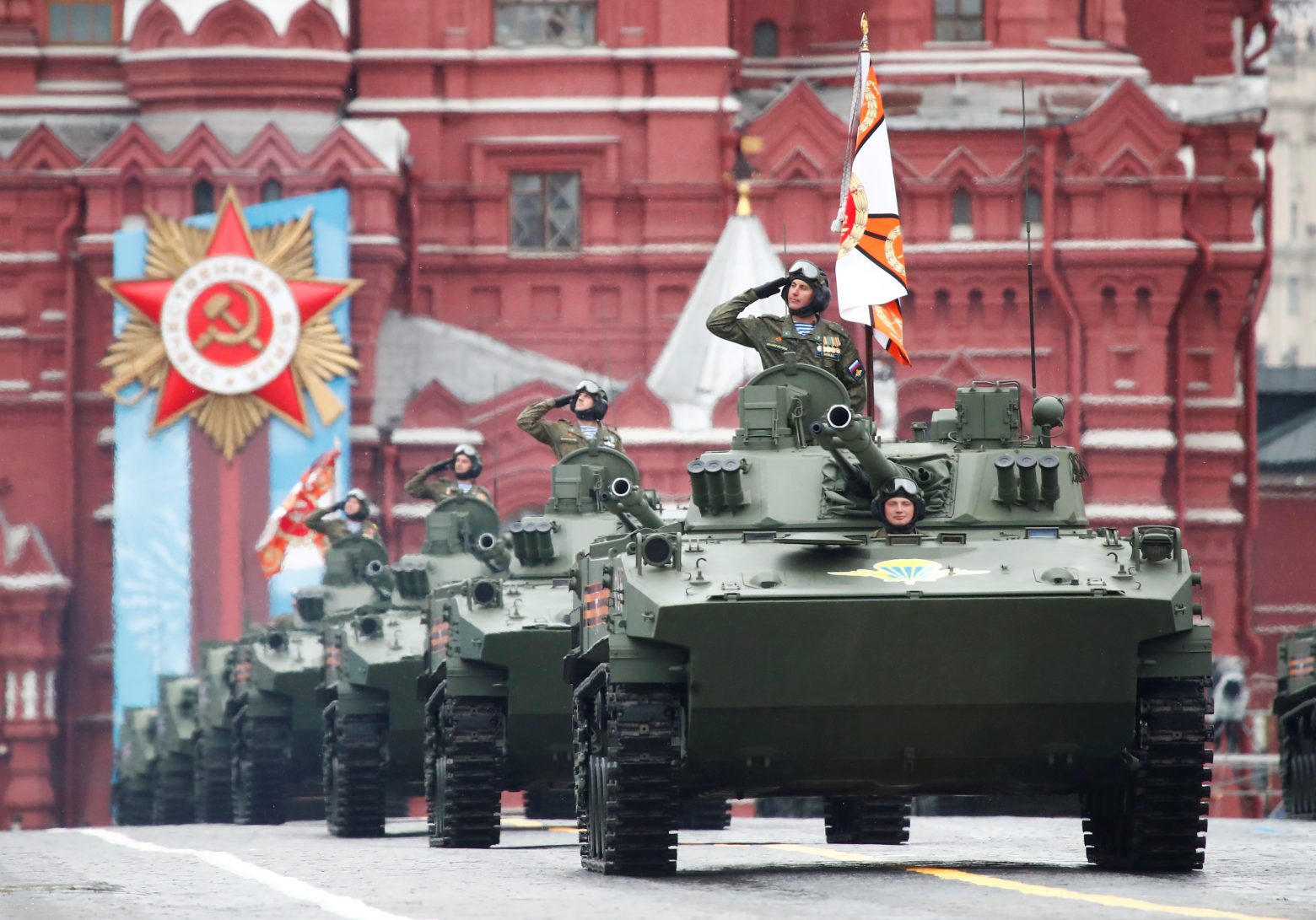 ΝΑΤΟ: Η Ρωσία επιδιώκει συμβολική νίκη εν όψει της 9ης Μαΐου