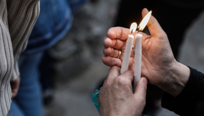 Μεγάλο Σάββατο: Έγινε η «Πρώτη Ανάσταση» - Τα έθιμα της ημέρας
