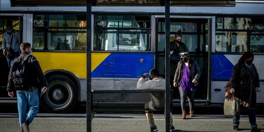 Ο δράστης συνελήφθη επί τόπου και σε βάρος του σχηματίστηκε δικογραφία για απόπειρα ανθρωποκτονίας.
