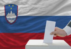 Σλοβενία: Στις κάλπες για τις βουλευτικές εκλογές - Αβέβαιο το μέλλον του απερχόμενου πρωθυπουργού