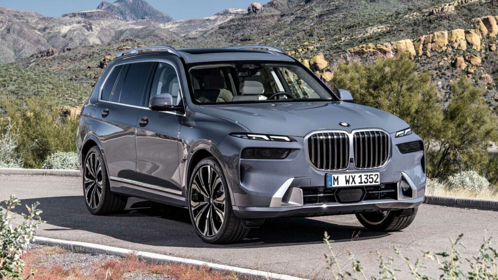 Η νέα BMW X7: Υβριδική και με μήκος 5.16 μ.