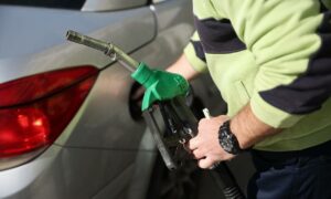 Επίδομα βενζίνης: Ξεκινούν αύριο, οι αιτήσεις με βάση τον ΑΦΜ-Τα βήματα της αίτησης
