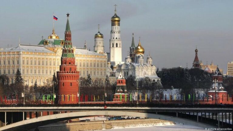 Η Μόσχα απειλεί τη Βρετανία: Μην παροτρύνετε το Κίεβο