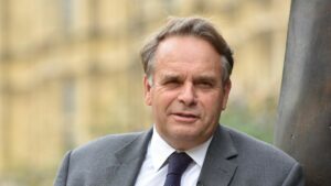 Βρετανία: Παραιτήθηκε ο βουλευτής που παρακολούθησε πορνό στις συνεδριάσεις της βουλής