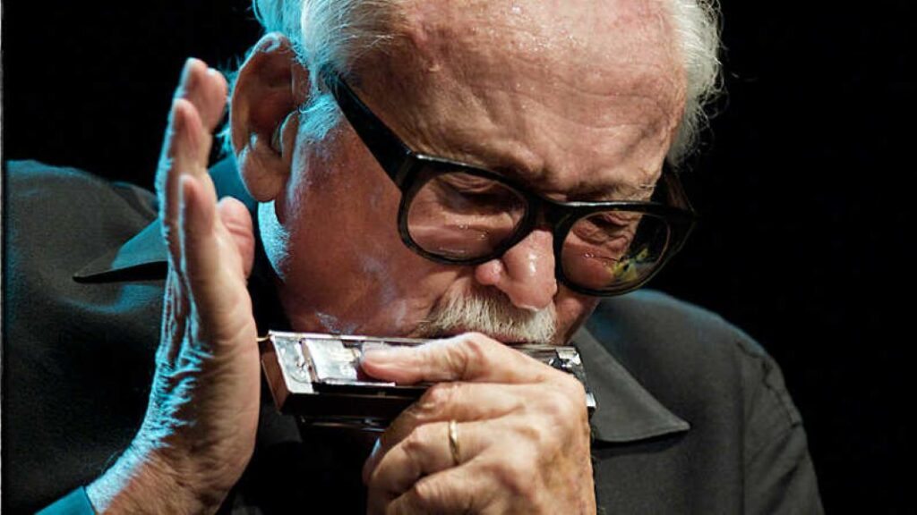 Google doodle για τον Toots Thielemans τιμά τα 100 χρόνια από την γέννηση του σπουδαίου τζαζίστα