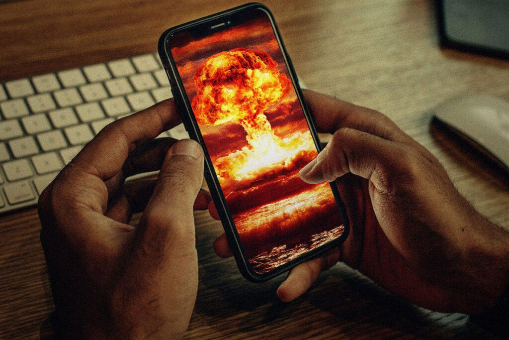 Doomscrolling: Πόσο μας ευχαριστούν οι δυσάρεστες ειδήσεις