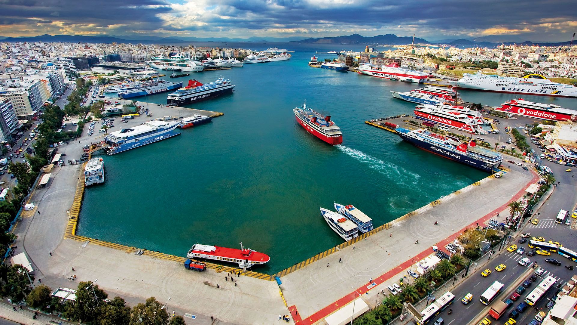 Λιμάνι Πειραιά: Κόμβος στα παγκόσμια ναυτιλιακά δίκτυα 31 διαφορετικών χωρών
