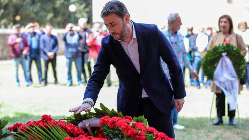 Ανδρουλάκης: «Τιμούμε τους αγώνες των εργαζομένων σε όλη την ανθρωπότητα για αξιοπρεπείς μισθούς και συνθήκες εργασίας»