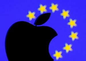 Apple: Στο στόχαστρο της Κομισιόν για μια ακόμη φορά