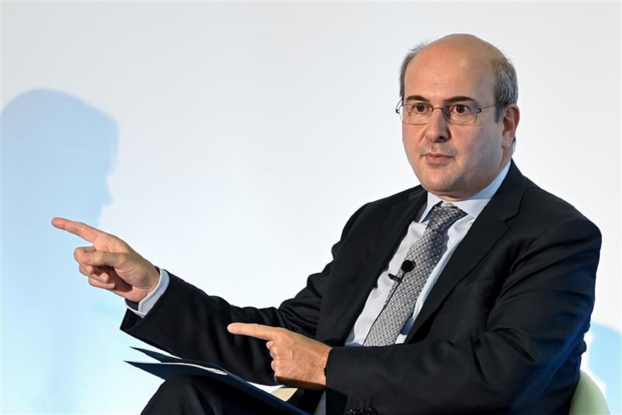 Χατζηδάκης: Θα υπάρξει σίγουρα αποκλιμάκωση στις τιμές του ρεύματος