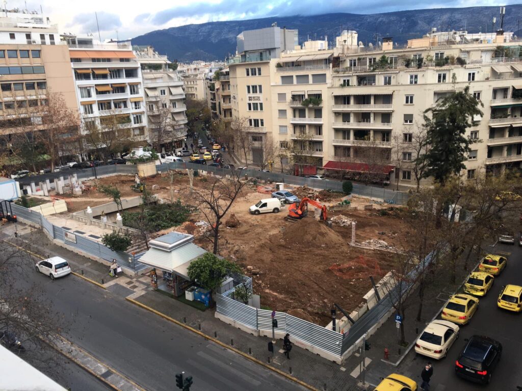 Ο Δήμος Λάρνακας πουλάει τέσσερα ακίνητα στο Κολωνάκι