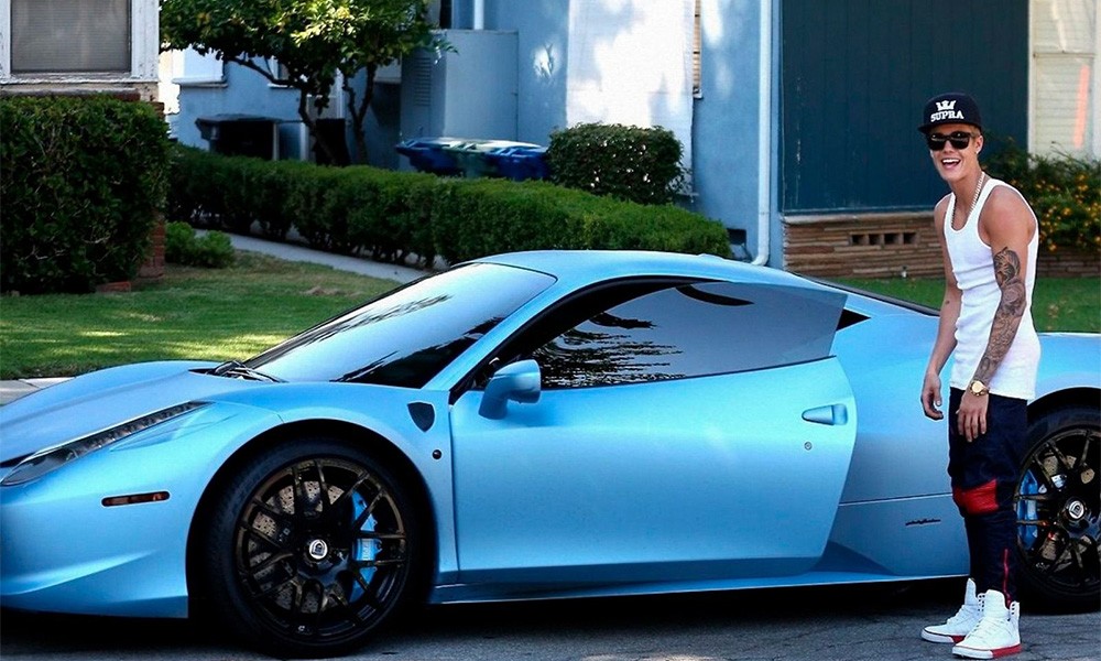 Ferrari: Απαγόρευσε στον Justin Bieber να αγοράζει αυτοκίνητά της