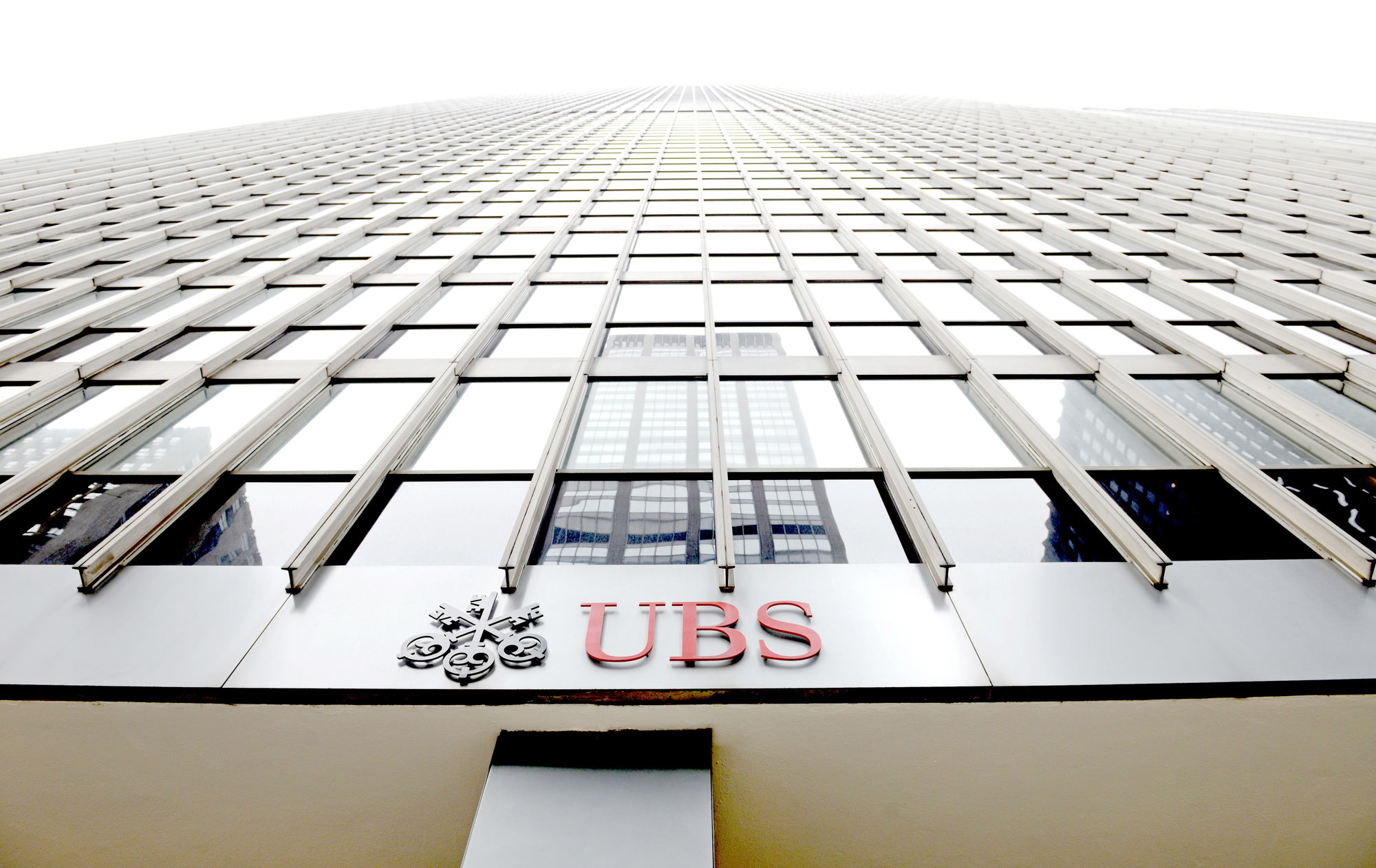 UBS Investor Sentiment: Οι επενδυτές ανησυχούν για τον πόλεμο,αλλά διατηρούν τα χαρτοφυλάκια τους