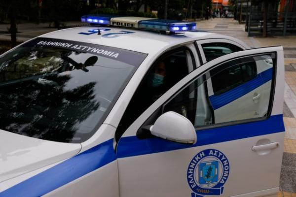 Νέα Ιωνία: Έκρηξη χειροβομβίδας σε πυλωτή πολυκατοικίας