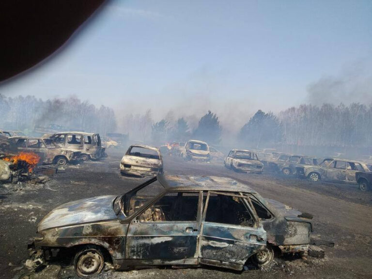 Σιβηρία: Πέντε άνθρωποι έχασαν τη ζωή τους από μεγάλη πυρκαγιά - 200 κτίρια έχουν καεί