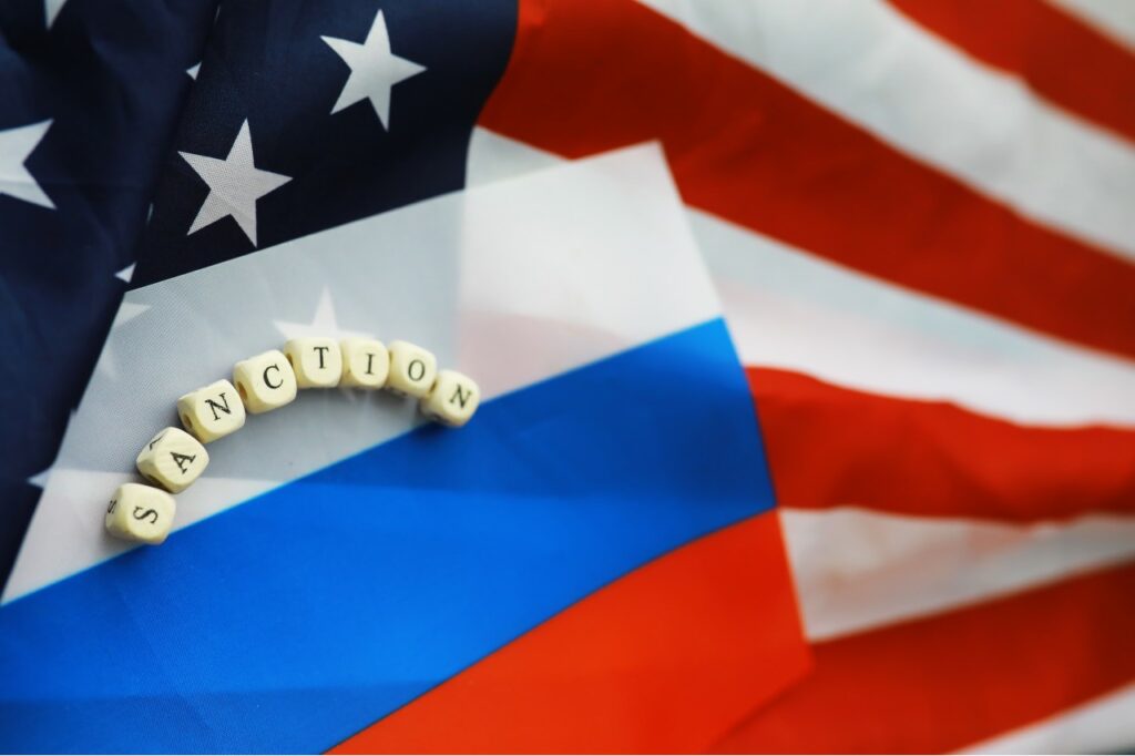 220508234143_russia usa