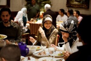 Αφγανιστάν: Oι Ταλιμπάν απαγορεύουν σε άνδρες και γυναίκες να δειπνούν μαζί σε εστιατόρια