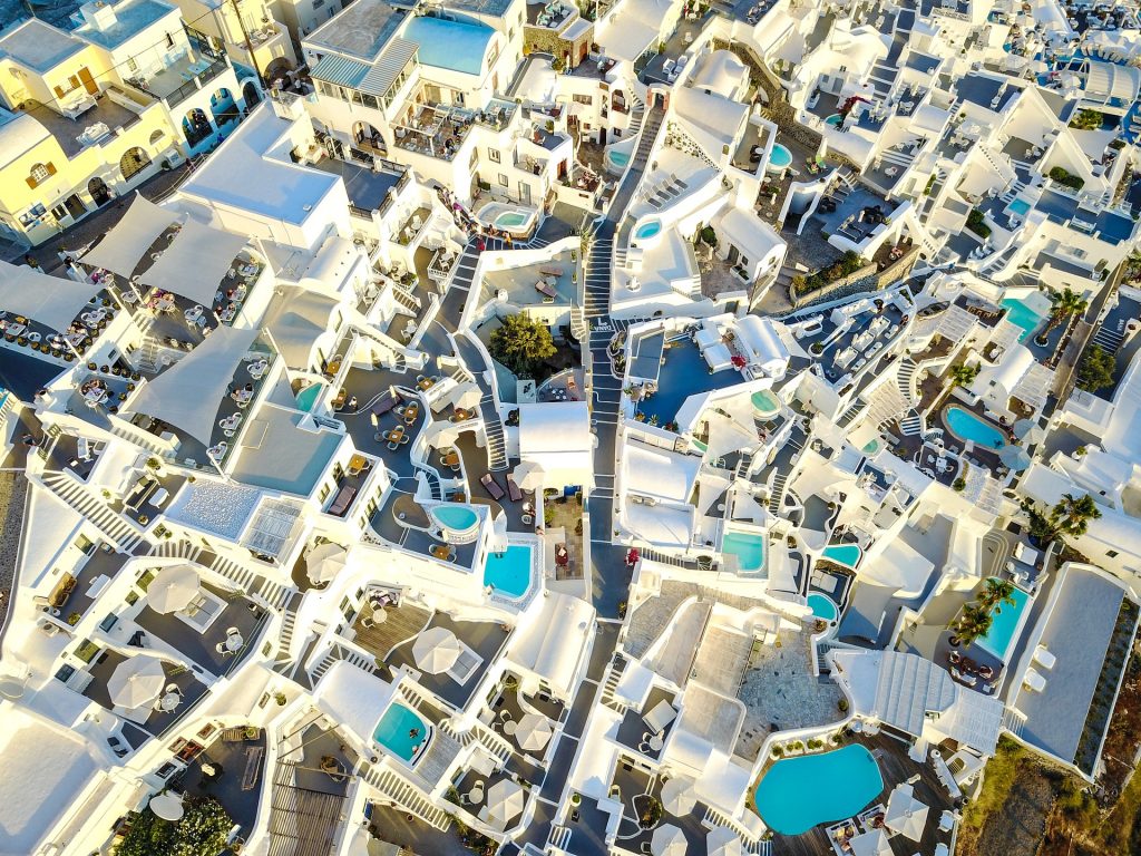 Τα 1,17 δισ. ευρώ άγγιξαν οι Άμεσες Ξένες Επενδύσεις στην αγορά ακινήτων στην Ελλάδα