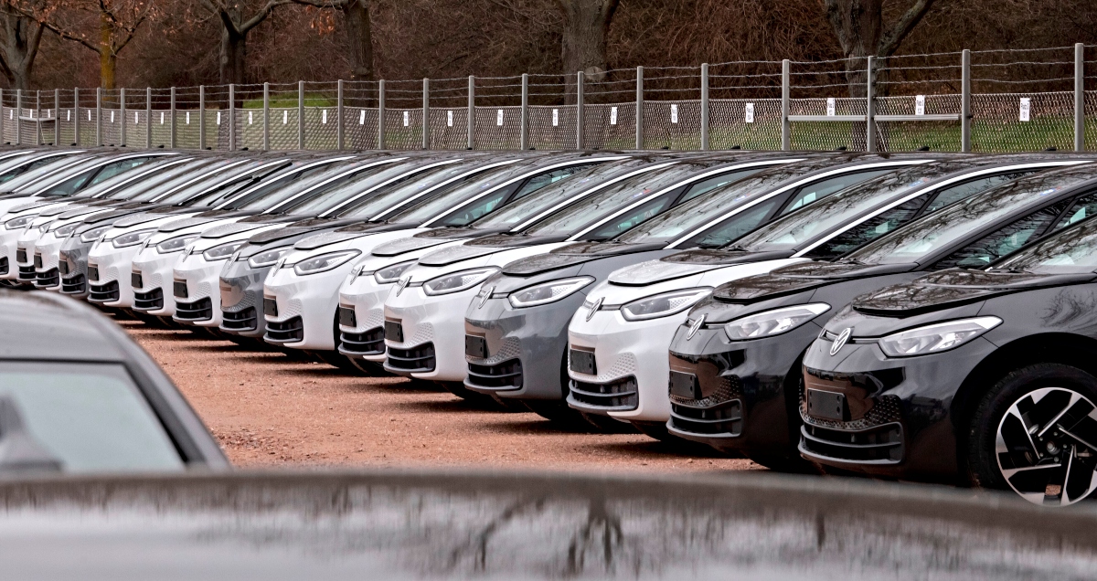 ΤΑΤ: Μείωση 2,7% στις πωλήσεις αυτοκινήτων τον Ιούλιο