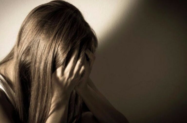 14χρονη κατήγγειλε τον βιασμό της από φίλο του πατέρα της