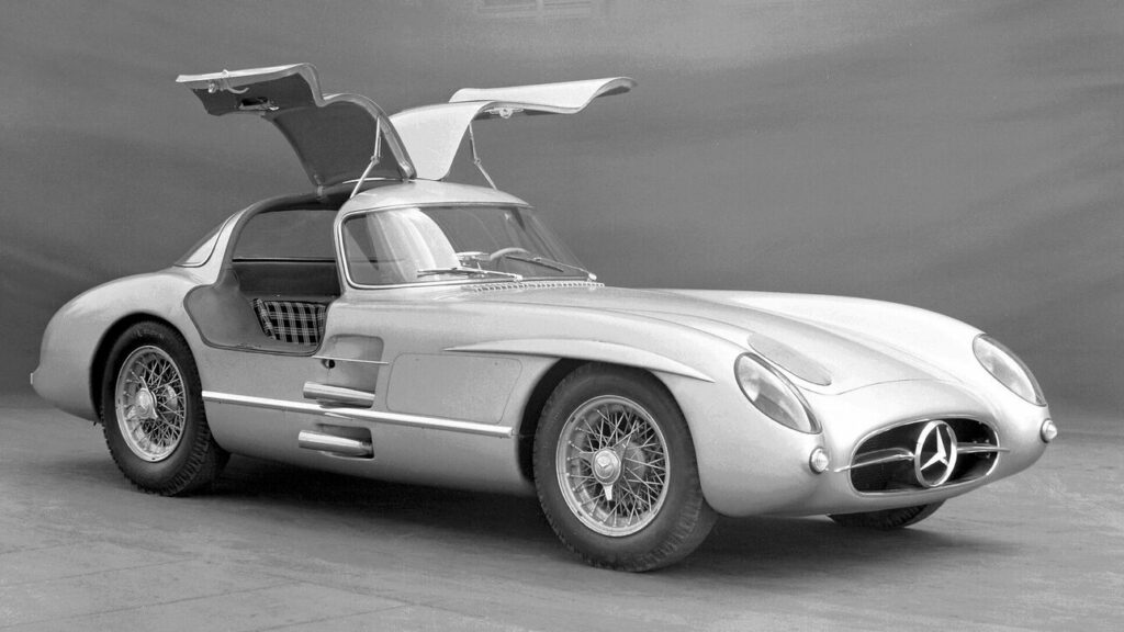 Τιμή- ρεκόρ για Mercedes του 1955 σε δημοπρασία- Άλλαξε χέρια για 135 εκατ. ευρώ
