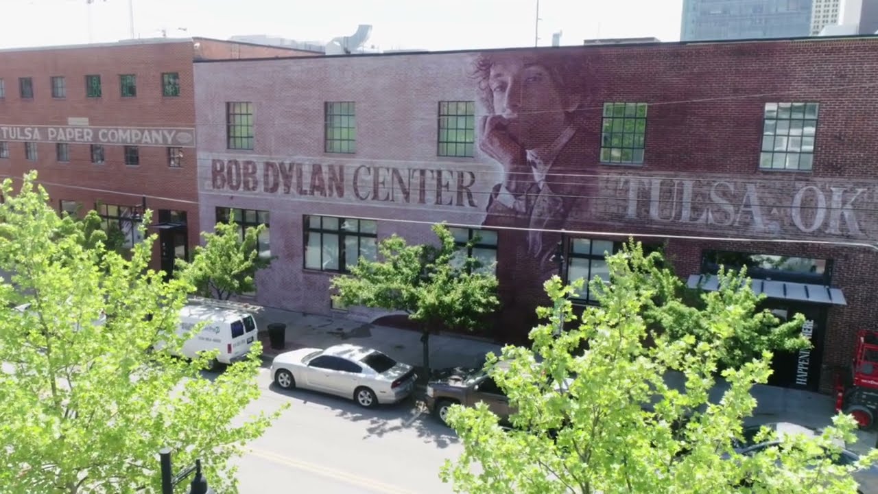 Την ιστορία του Μπομπ Ντίλαν αφηγείται το Bob Dylan Center στην Τούλσα της Οκλαχόμα