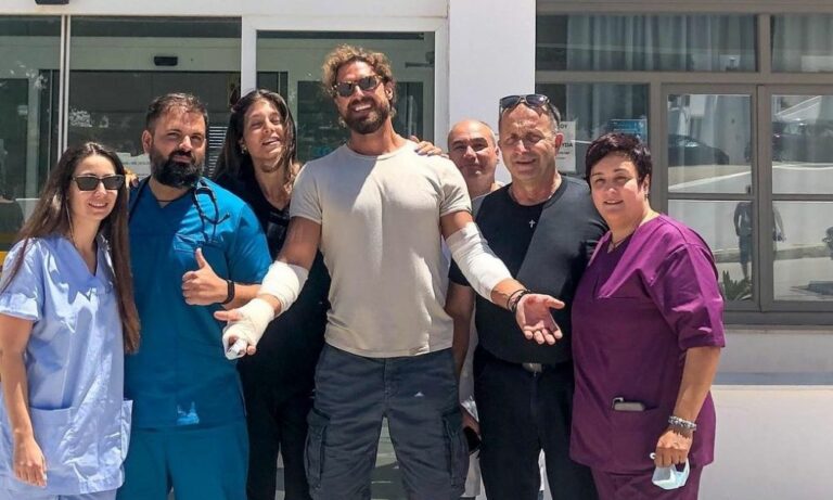 Νάσος Παπαργυρόπουλος: Στο νοσοκομείο μετά από ατύχημα με τη μοτοσικλέτα του στη Μήλο