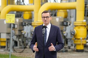 Ματέους Μοραβιέτσκι, Πρωθυπουργός Πολωνίας.