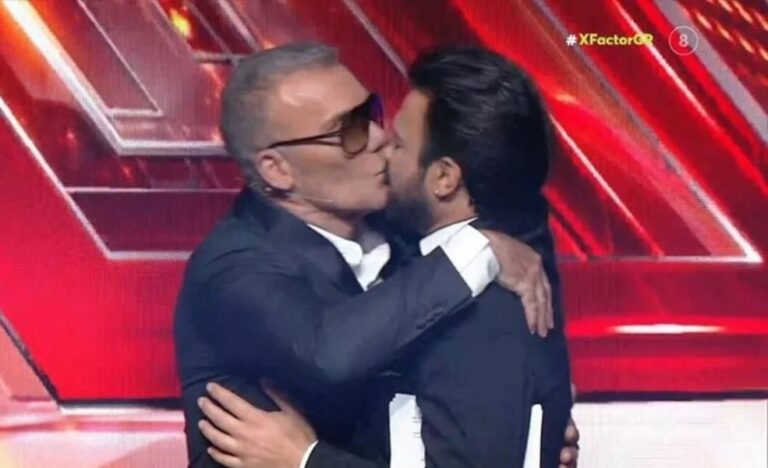 X-Factor: Ανδρέας Γεωργίου και Στέλιος Ρόκκος...φιλήθηκαν στο στόμα! (βίντεο)