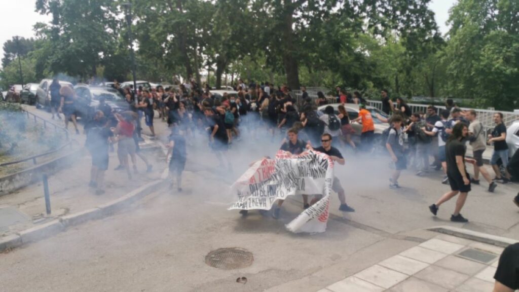 Νέα επεισόδια στο ΑΠΘ - Ένας φοιτητής τραυματίας (Βίντεο + εικόνες)