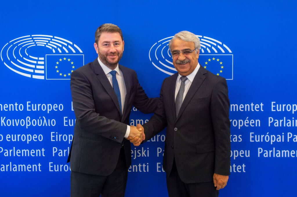 Ανδρουλάκης: Η ΕΕ πρέπει να σταθεί με απόλυτο τρόπο απέναντι στην αυταρχικότητα Ερντογάν