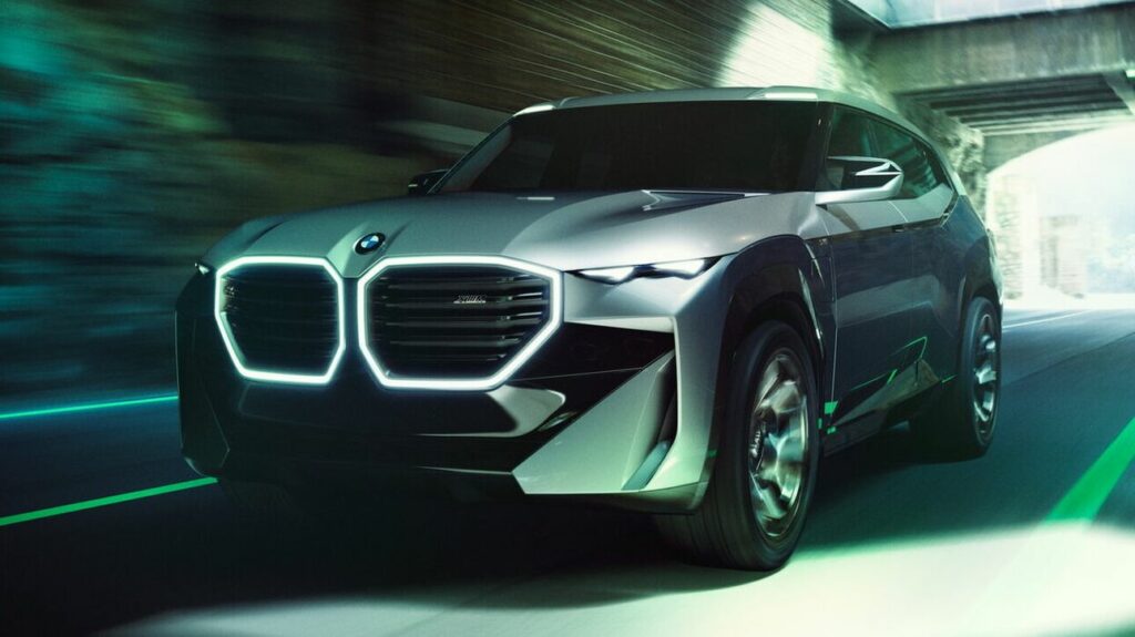 BMW XM: Ξεκίνησαν οι δοκιμές για το θηρίο 650 ίππων