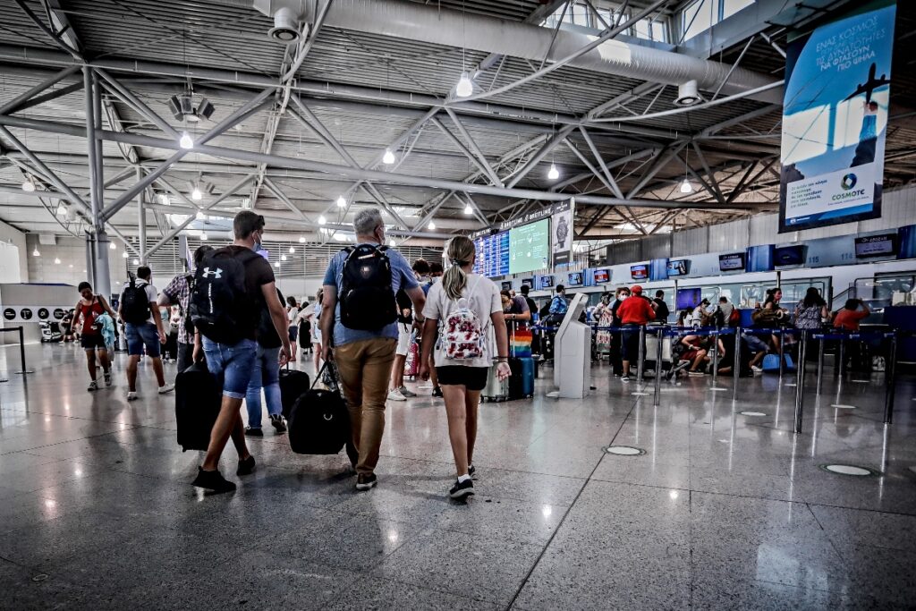 Αεροδρόμιο «Ελευθέριος Βενιζέλος».