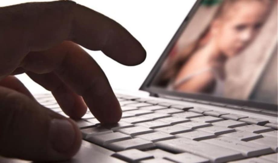 Ρόδος: Παντρεμένος ζητούσε γυμνές φωτογραφίες από 15χρονη