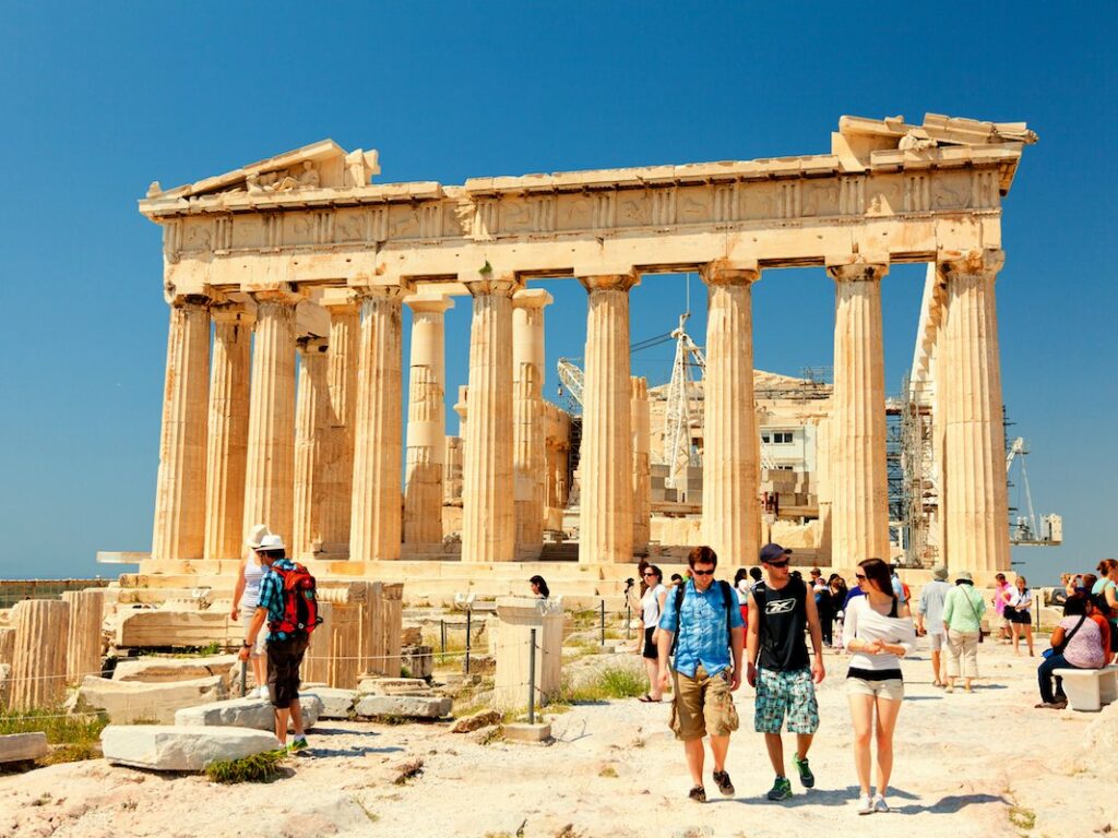 Financial Times: Η Ελλάδα είναι η λέξη για τις καλοκαιρινές διακοπές