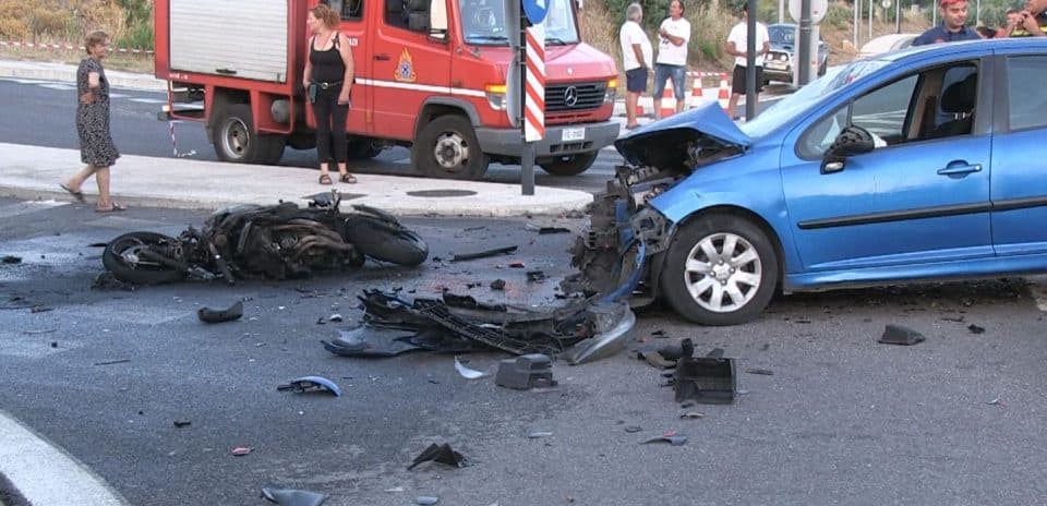 Σοκαριστικό τροχαίο στην Καλαμάτα: Νεκρός 26χρονος ντελιβεράς μετά από σύγκρουση με αυτοκίνητο!