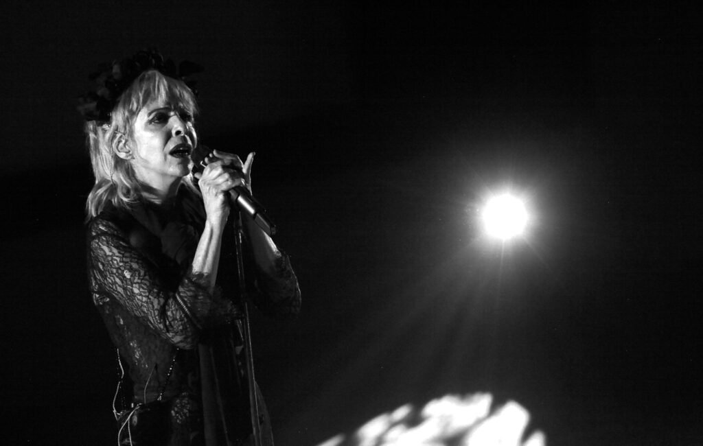 Έφυγε από τη ζωή στα 65 της η Julee Cruise - Στενή συνεργάτιδα του David Lynch