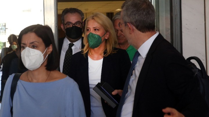 Πλημμύρες στη Μάνδρα: Ένοχοι 8 κατηγορούμενοι - Αθώα η Ρένα Δούρου και άλλοι 12