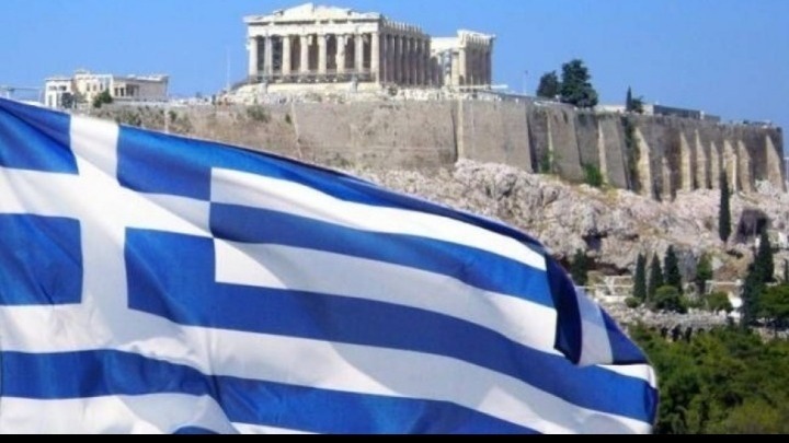 Εκτενή αφιερώματα, με θετικά σχόλια για την πορεία της ελληνικής οικονομίας, δημοσιεύουν σήμερα τα γαλλικά περιοδικά CHALLENGES και L EXPRESS.
