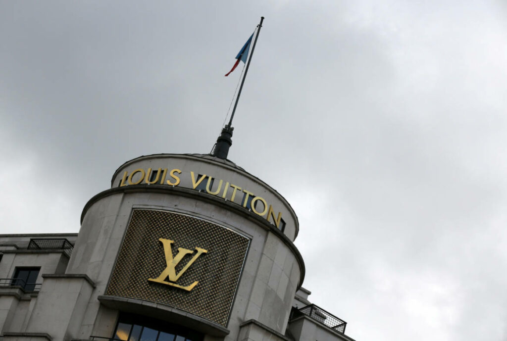 220617163242_louisvuitton