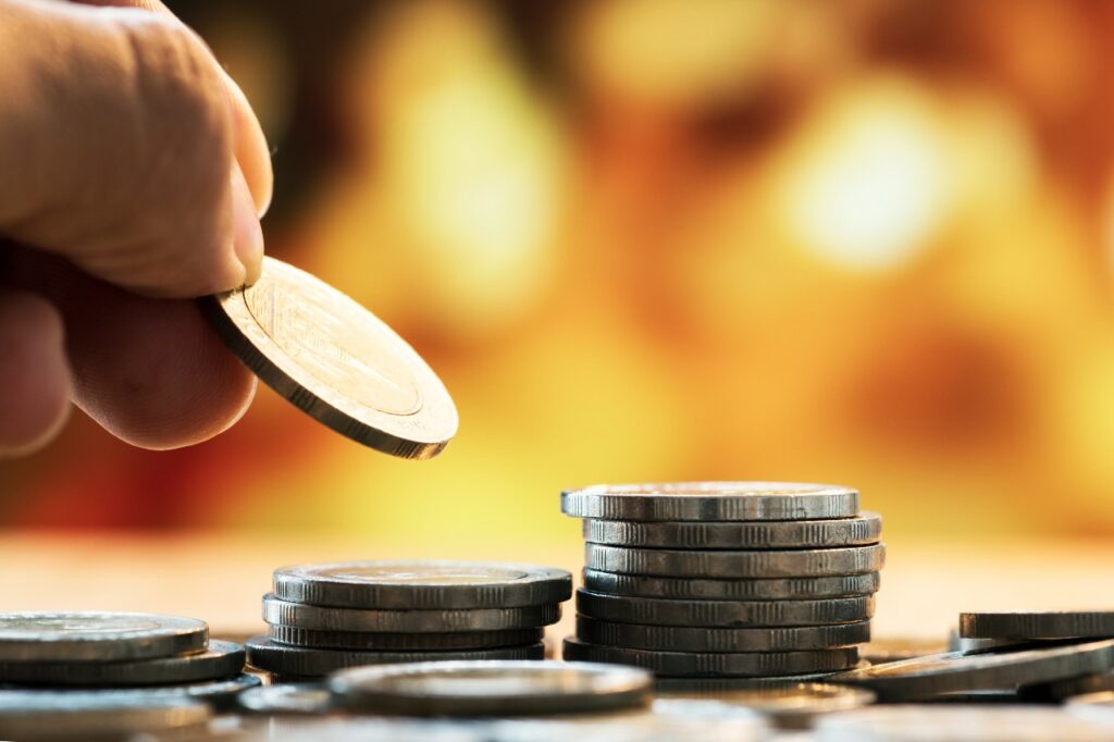 Eισπρακτικές: Χρυσά κέρδη έως 60% από τη διαχείριση κόκκινων δανείων